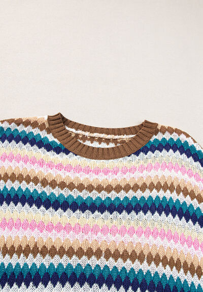Contrast round neck short sleeve sweater.