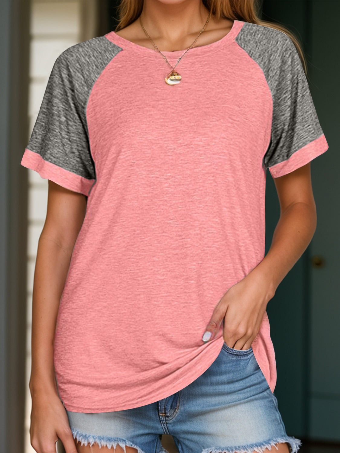 Contrast Round Neck Short Sleeve T-Shirt