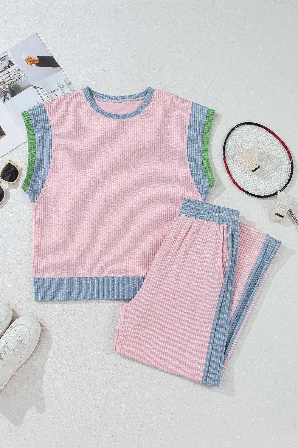 Contrast Round Neck Top and Pants Set.