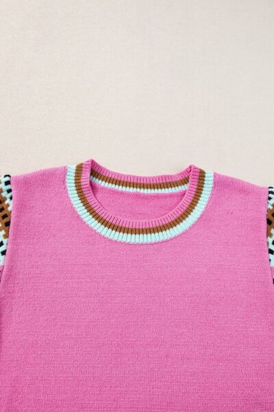 Contrast short sleeves round neck sweater.