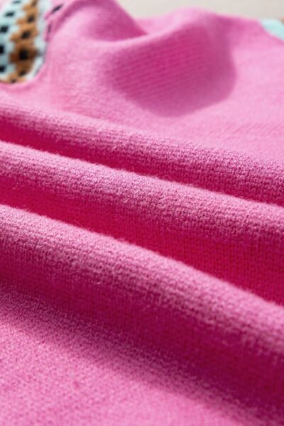 Contrast short sleeves round neck sweater.