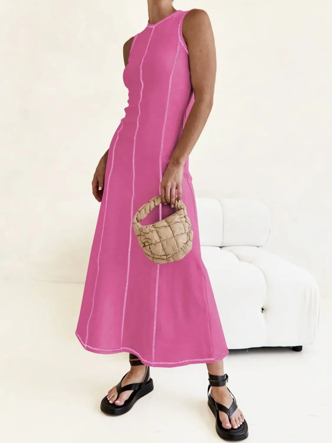Contrast Stitching Round Neck Sleeveless Midi Dress.
