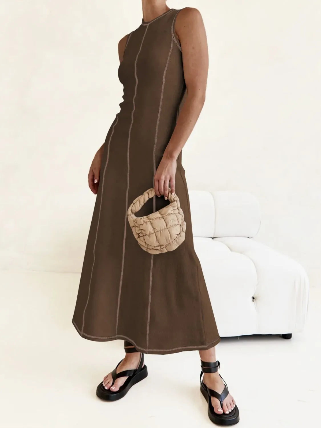 Contrast Stitching Round Neck Sleeveless Midi Dress.