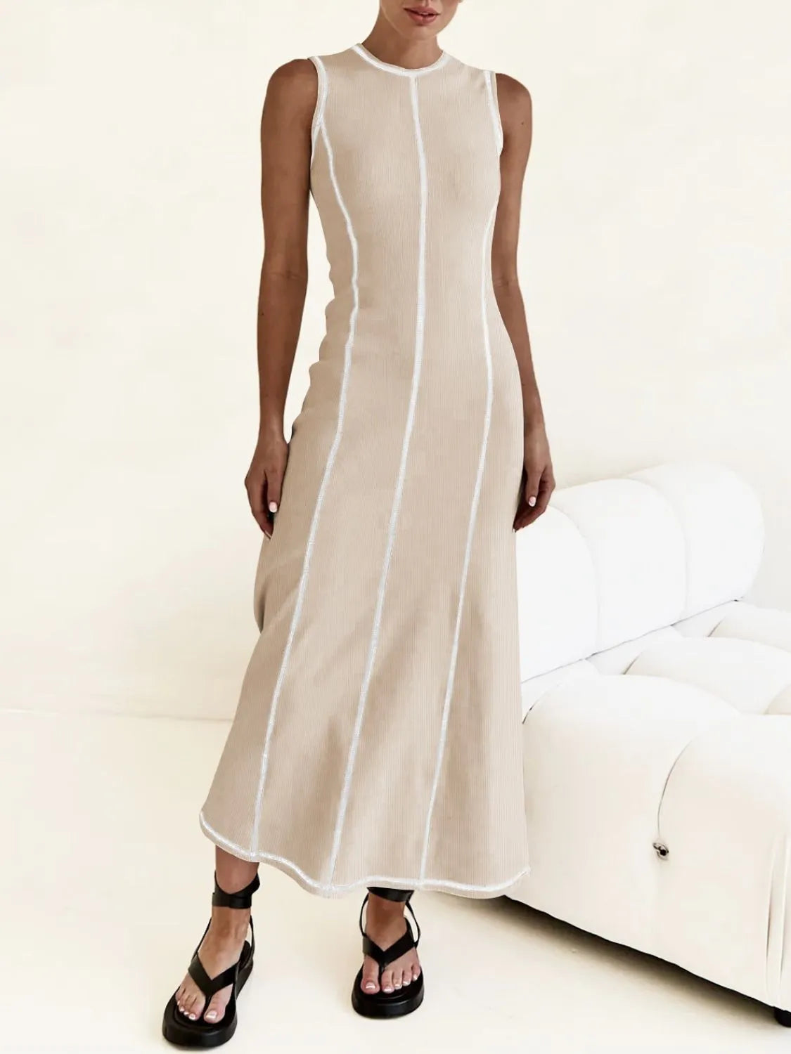 Contrast Stitching Round Neck Sleeveless Midi Dress.