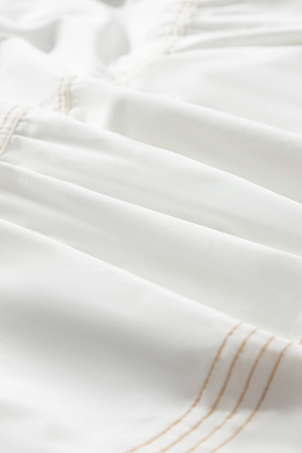 Contrast Stitching Trim Knotted High Waist A-Line Mini Skirt.