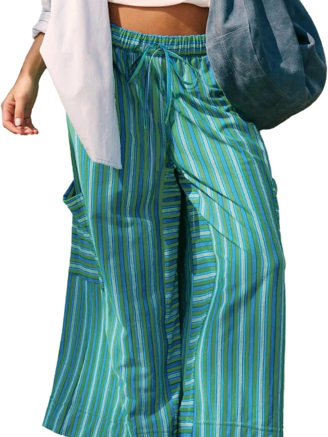 Contrast striped wide leg pants with pockets.