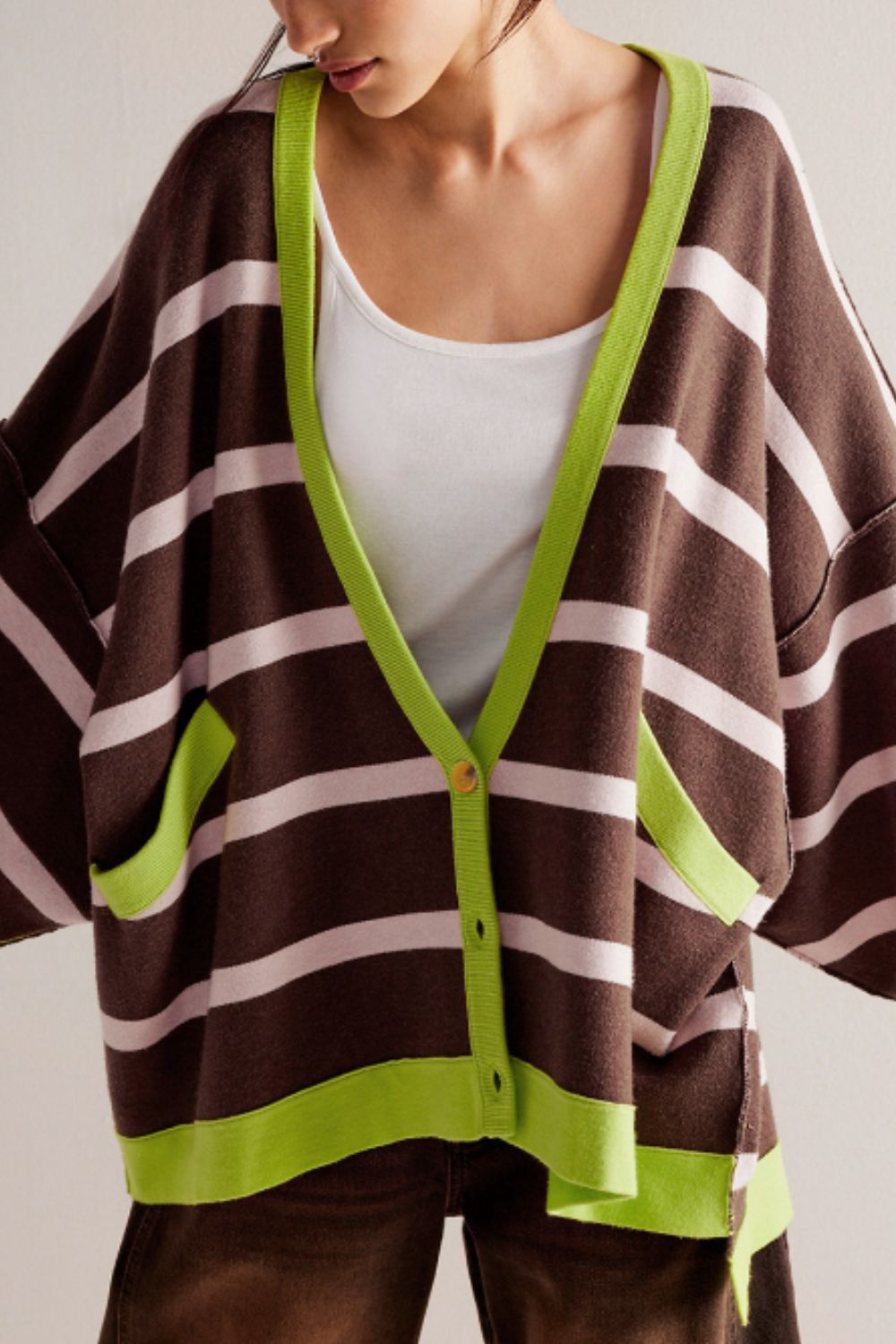 Contrast stripes button down long sleeve cardigan.