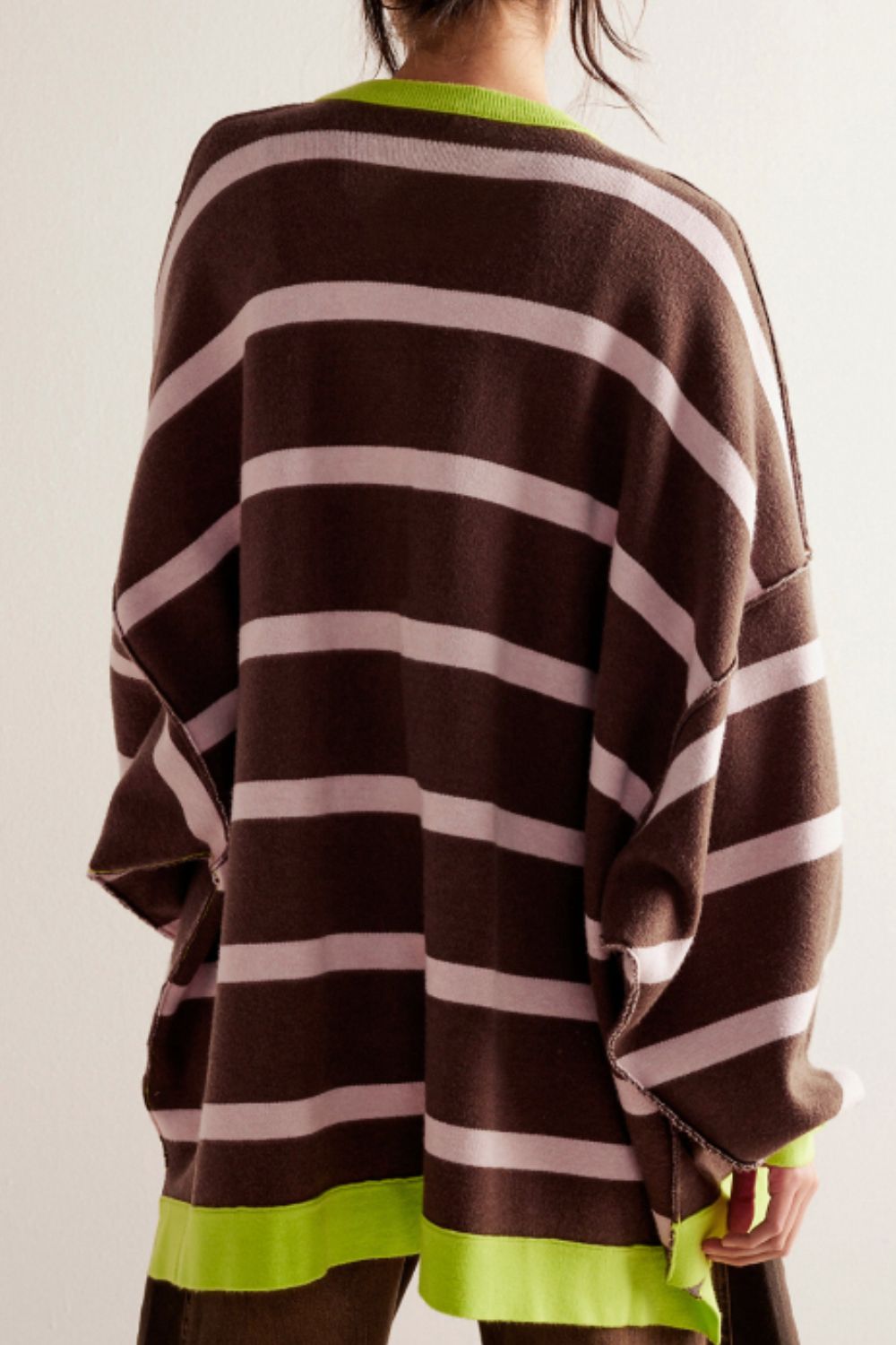 Contrast stripes button down long sleeve cardigan.