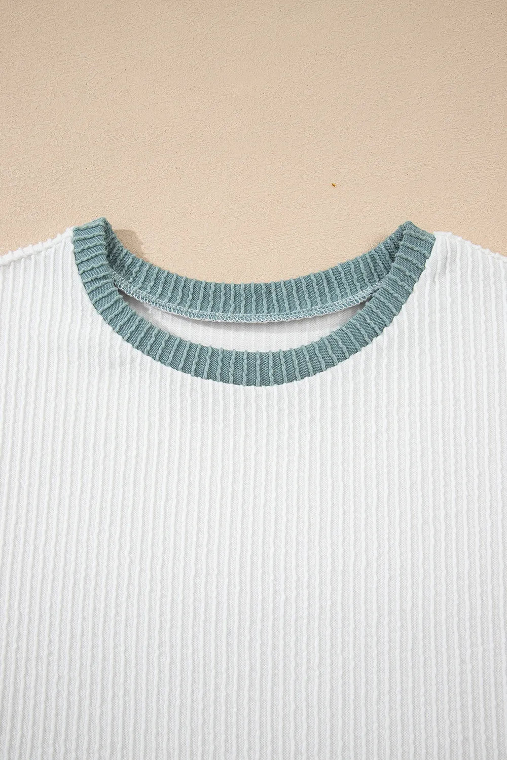 Contrast Trim Ribbed Knit Sleeveless Top.