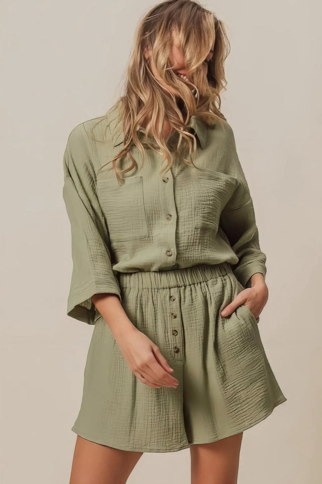 crinkle gauze shirt and short set lightweight, comfortable women's summer outfit, airy two-piece set, casual crinkle fabric, relaxed fit top and shorts, ideal for warm weather