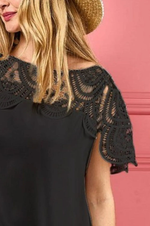 Bibi Crochet Lace Yoke Detailed Wrinkled Dress.
