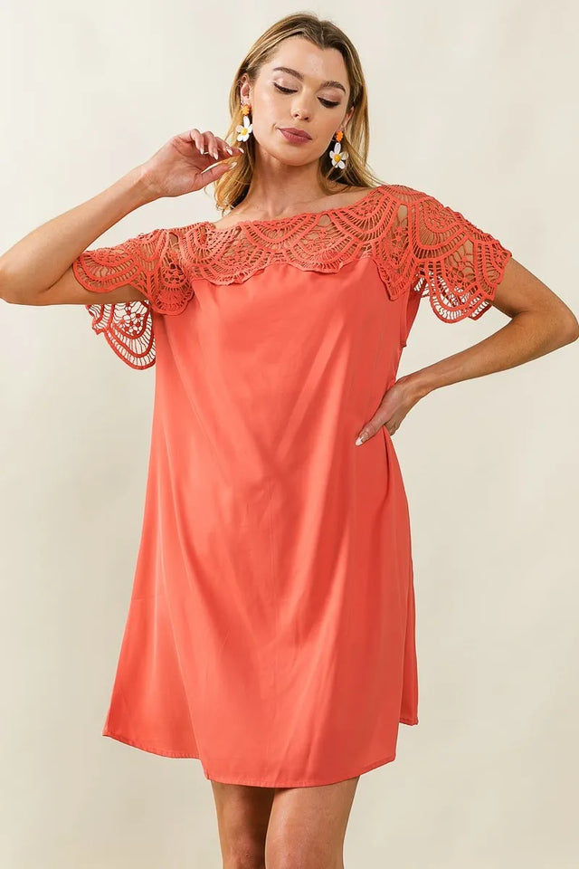Bibi Crochet Lace Yoke Detailed Wrinkled Dress.