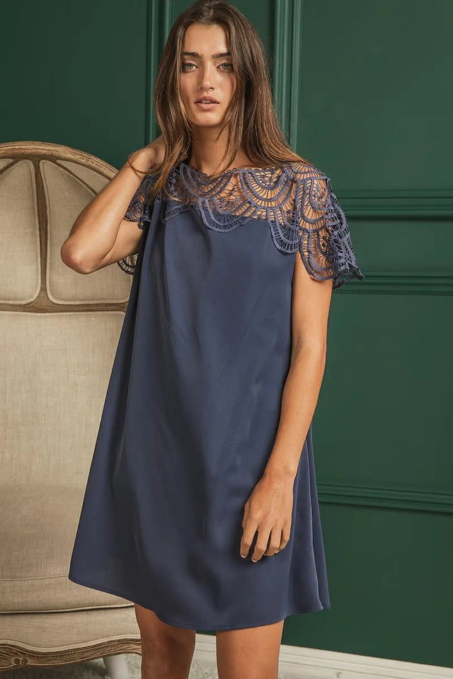 Bibi Crochet Lace Yoke Detailed Wrinkled Dress.