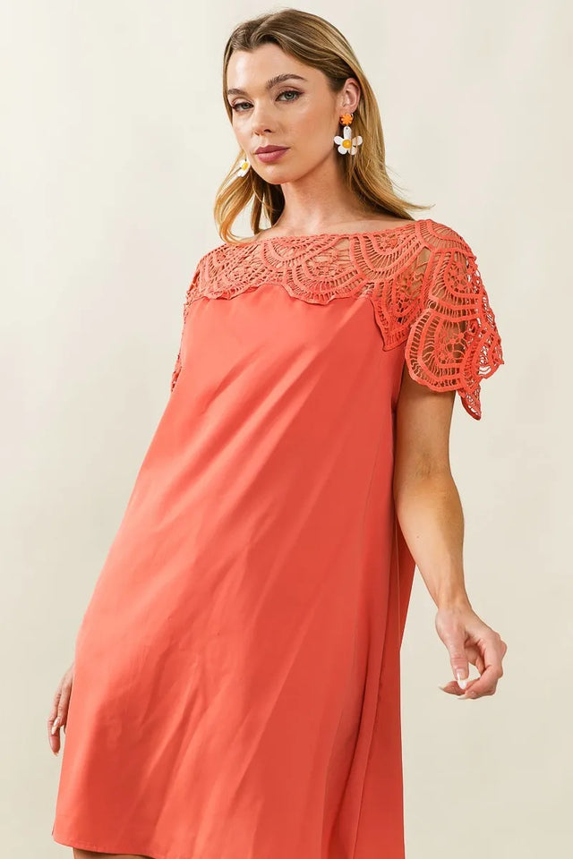 Bibi Crochet Lace Yoke Detailed Wrinkled Dress.