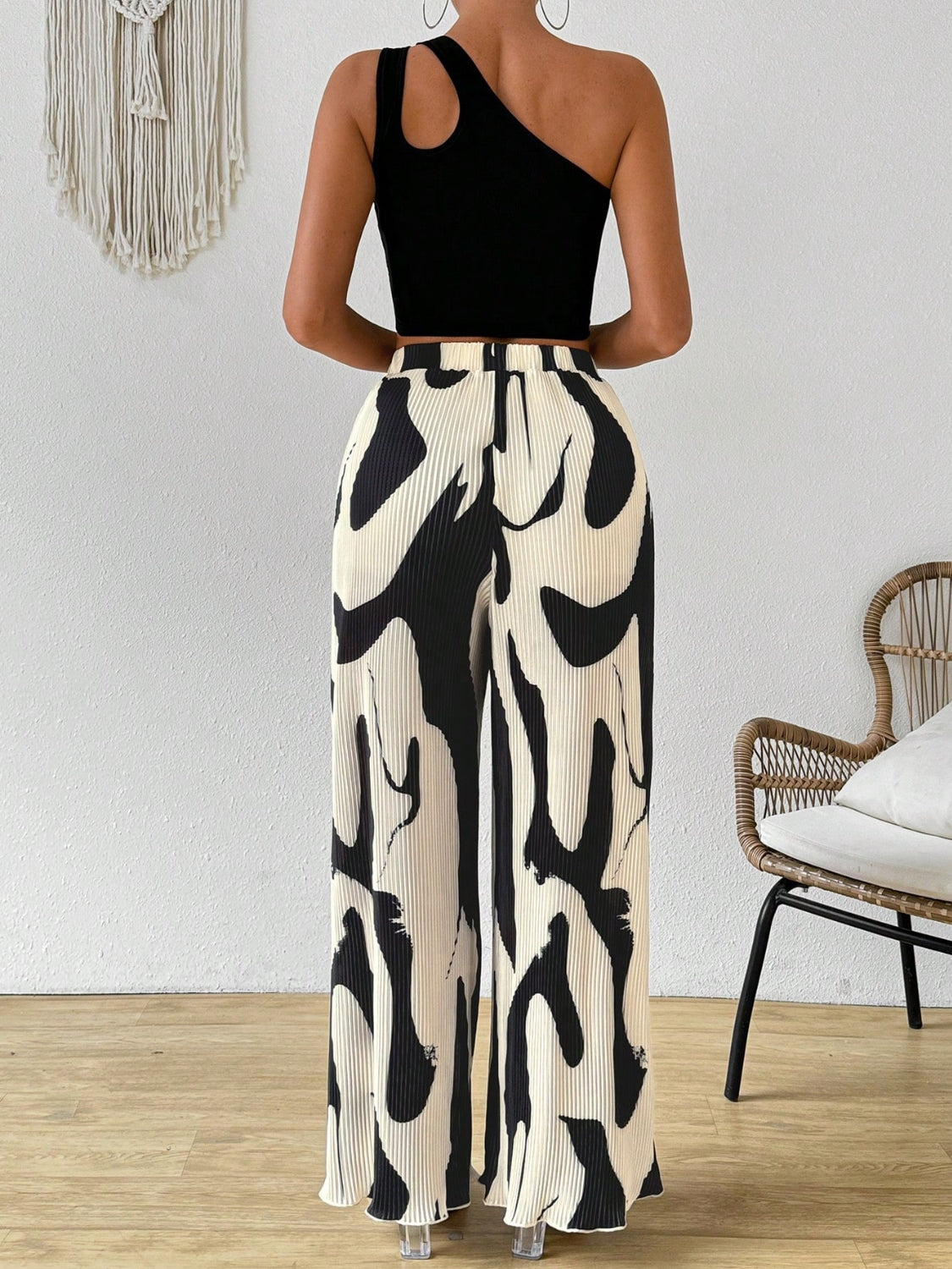 Cutout One Shoulder Top and Printed Pants Set.