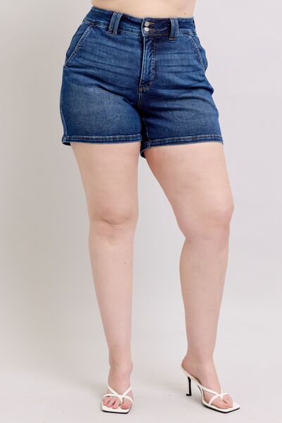 Plus size double button waistband denim shorts.