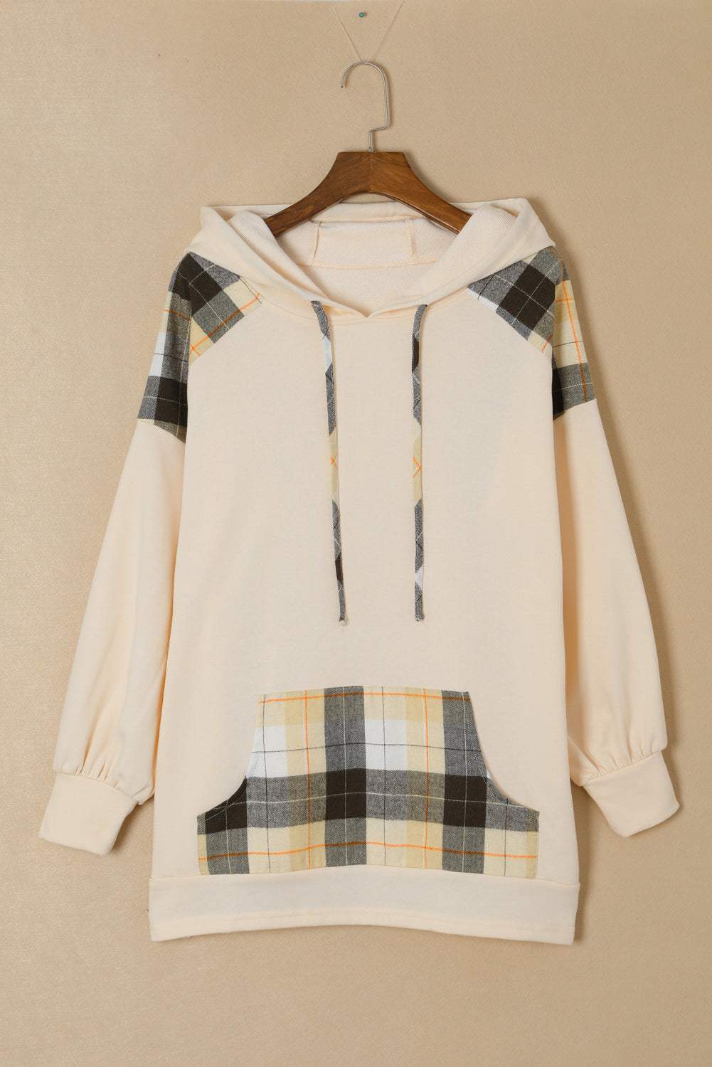 Drawstring plaid long sleeve hoodie with pockets.
