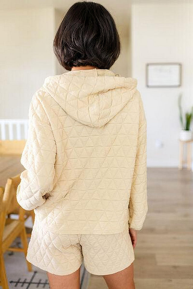 Women's drawstring quilted hooded top and shorts set