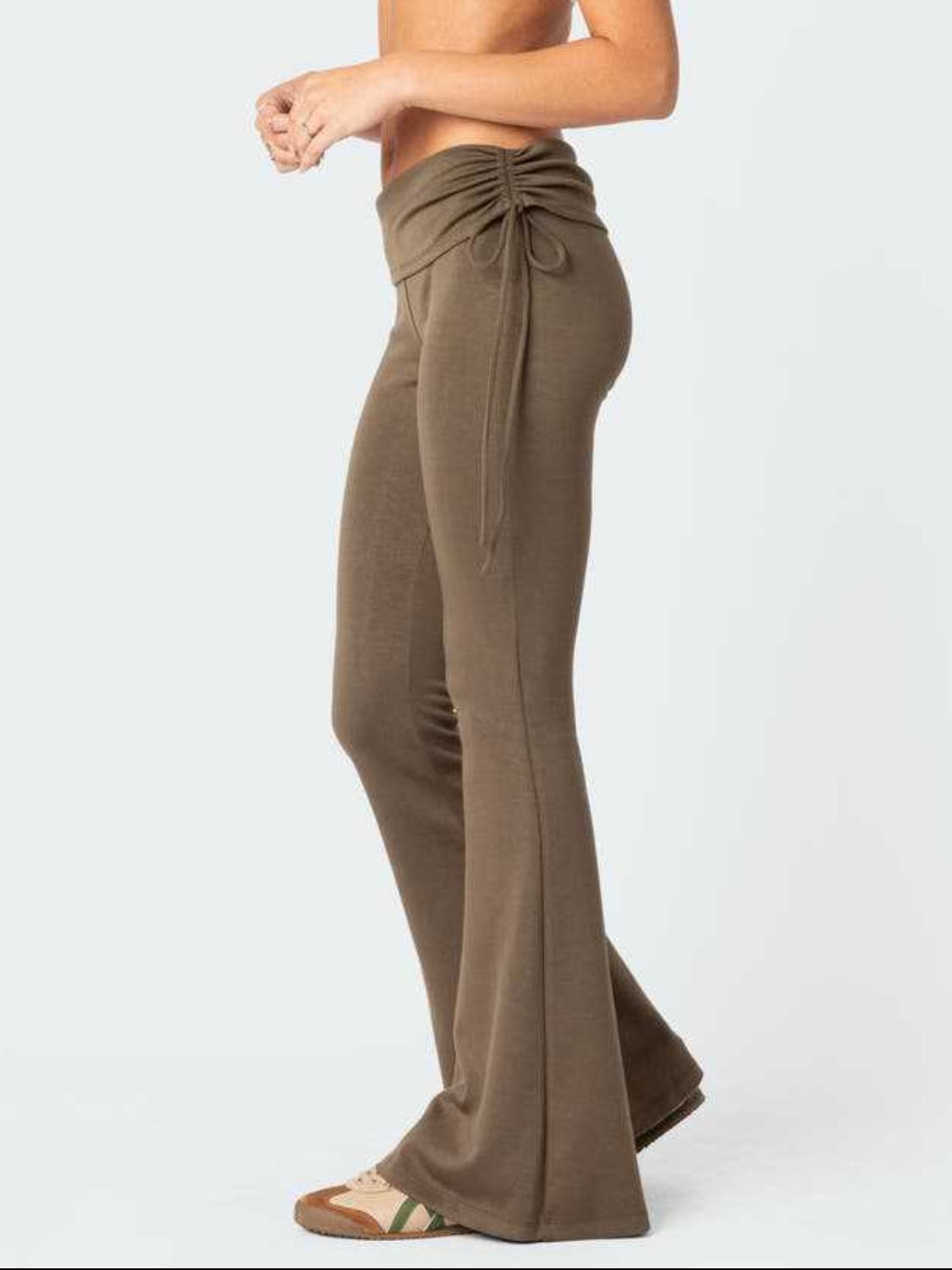 Drawstring ruched flare pants, opaque.