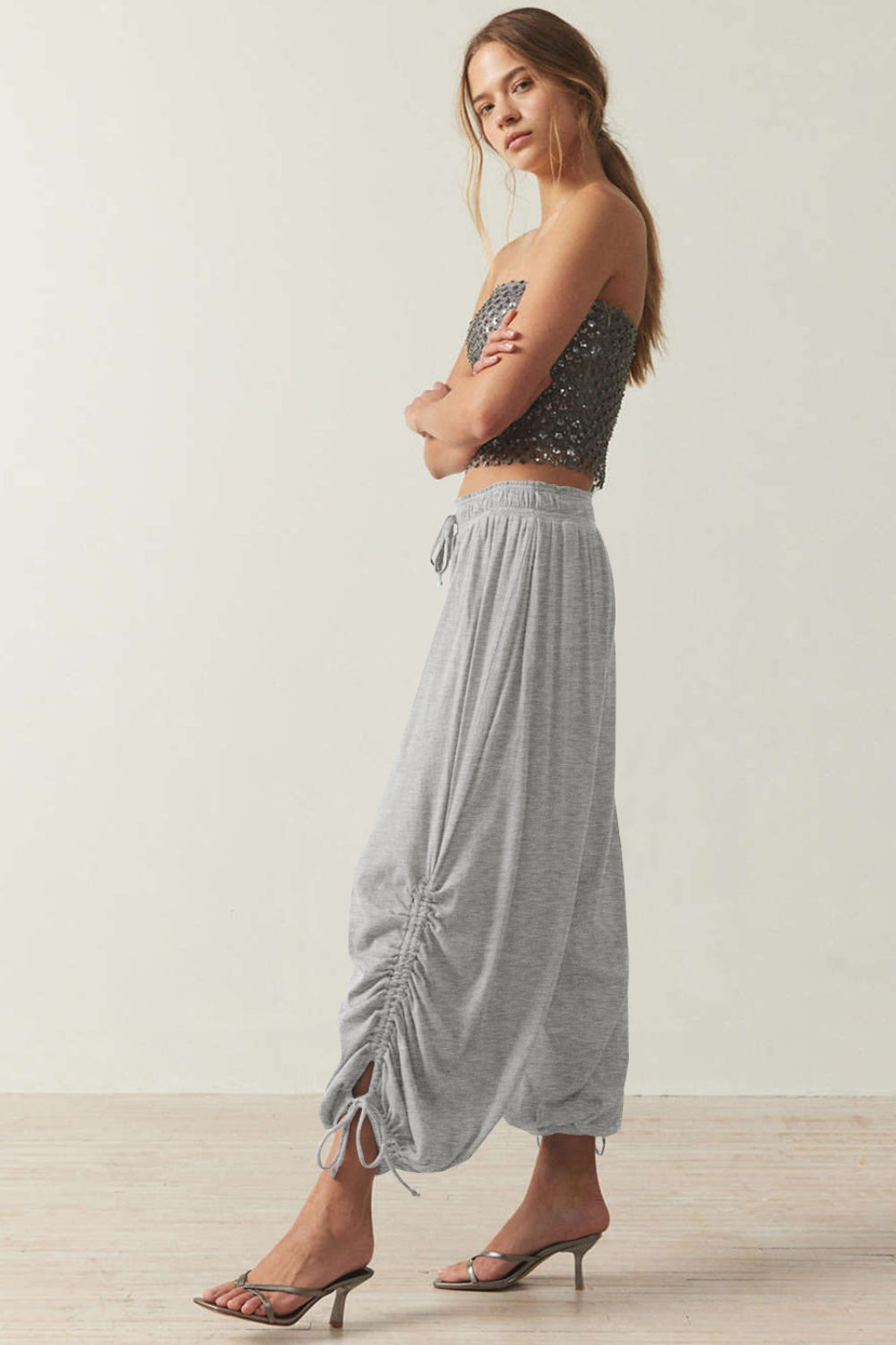 Drawstring ruched pants, opaque.
