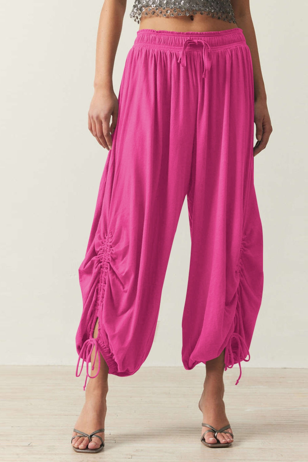 Drawstring ruched pants, opaque.