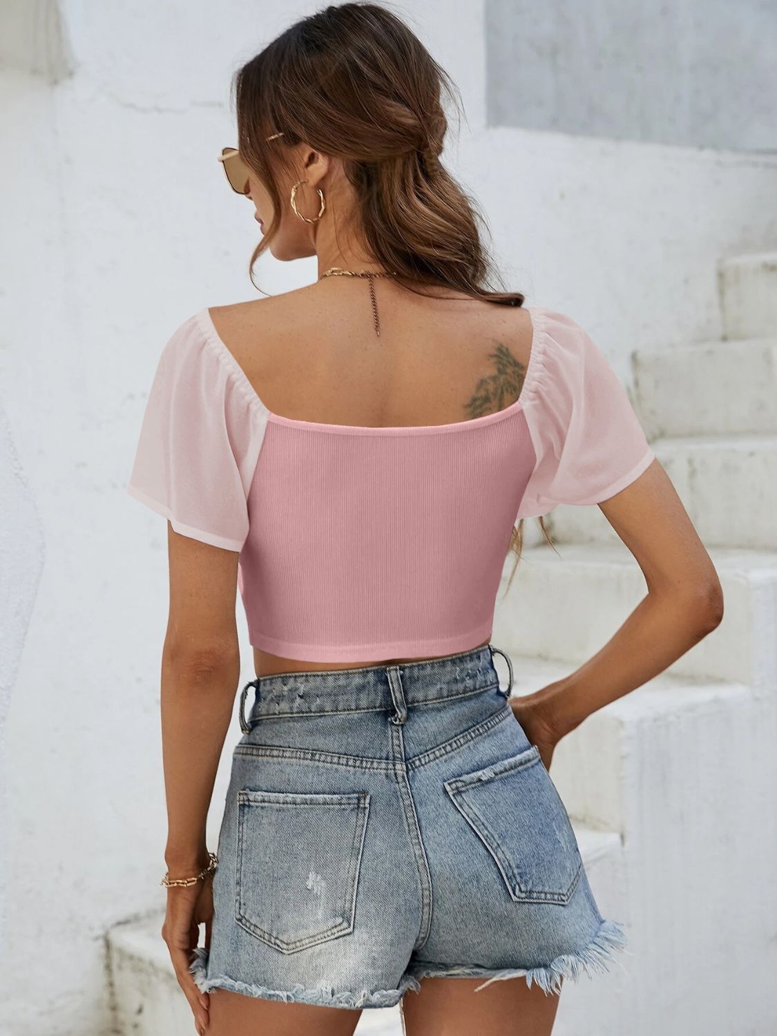 Drawstring short sleeve crop top.