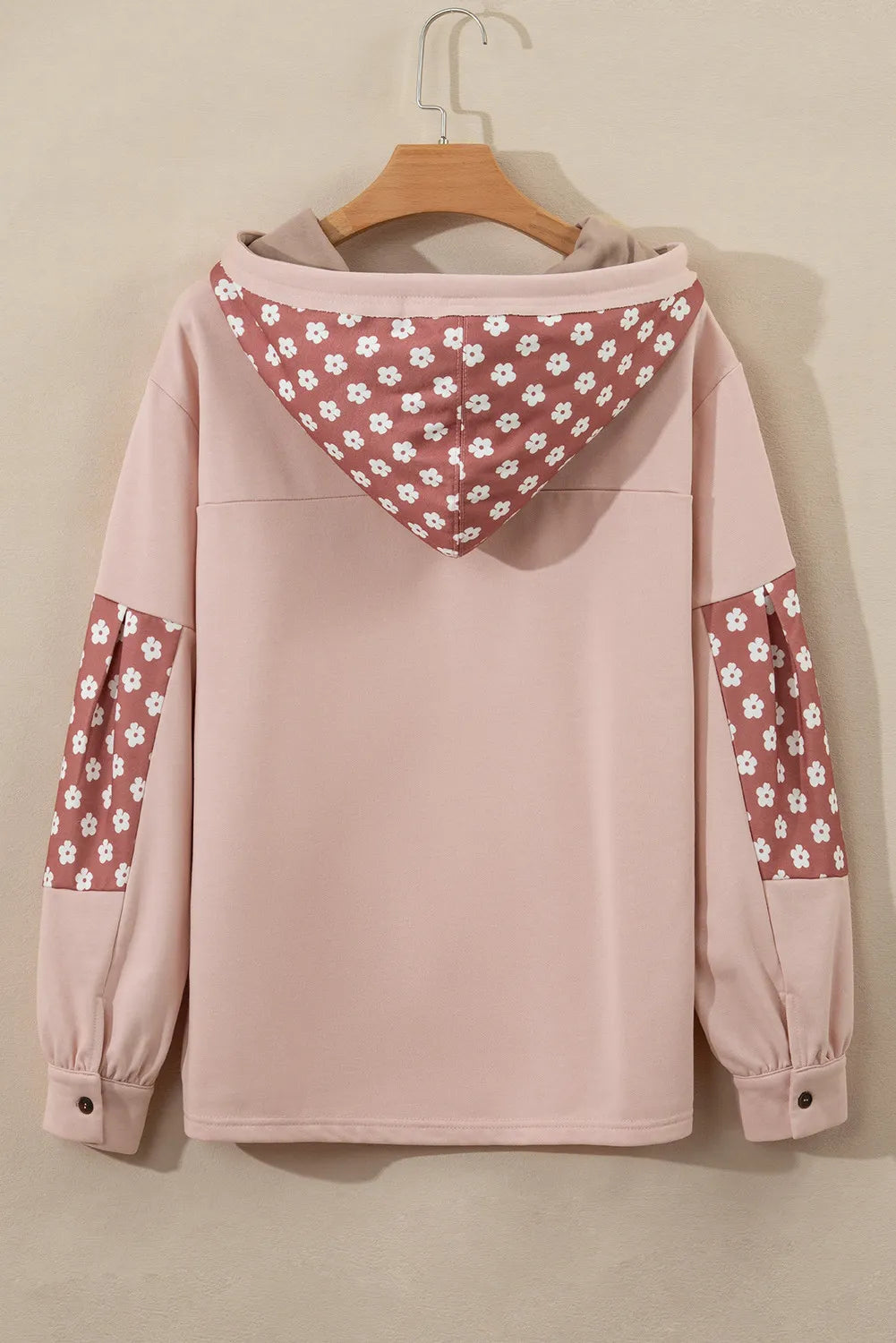 Drawstring star long sleeve hoodie.