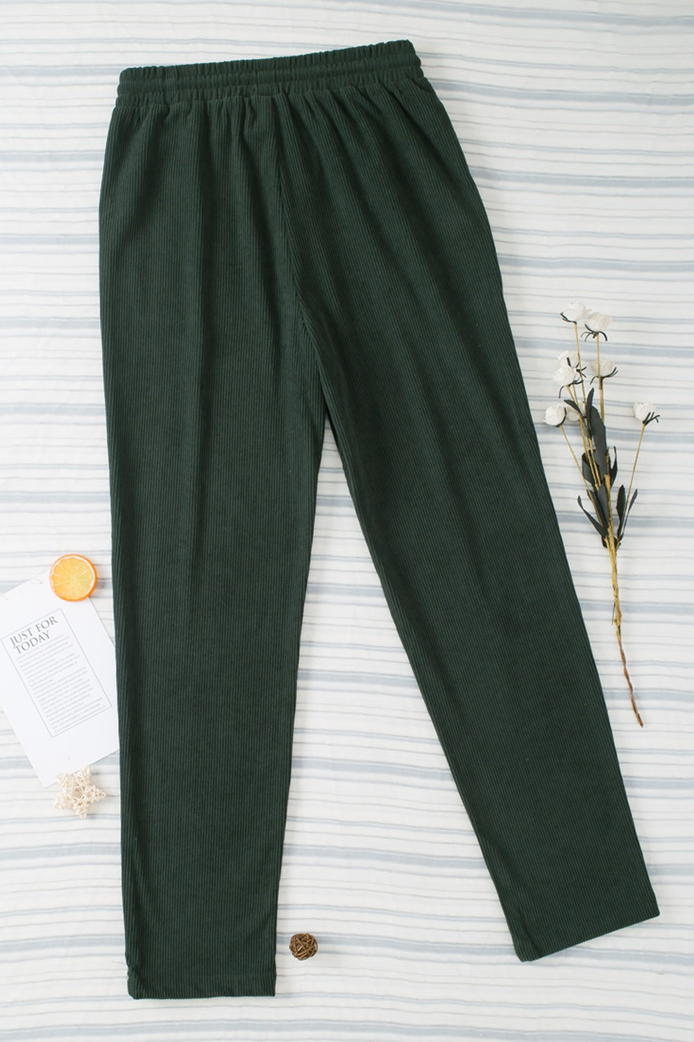 Drawstring straight pants with pockets, opaque.