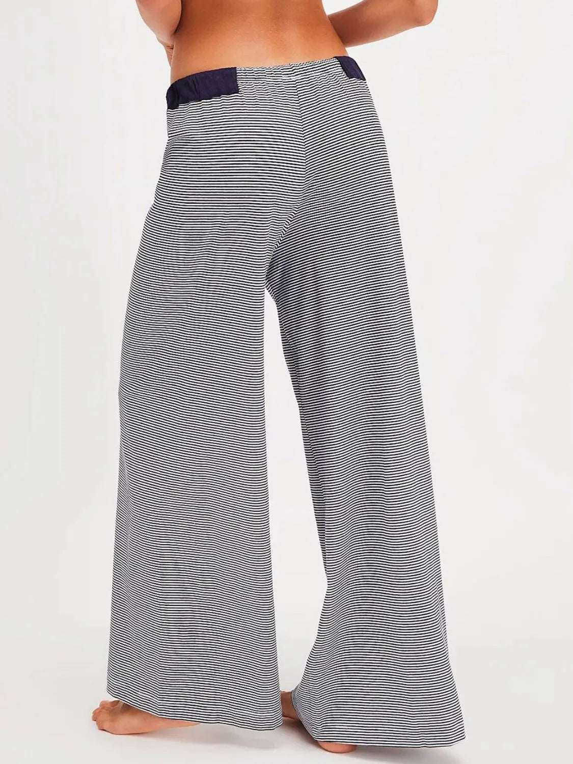 Drawstring striped wide leg pants.
