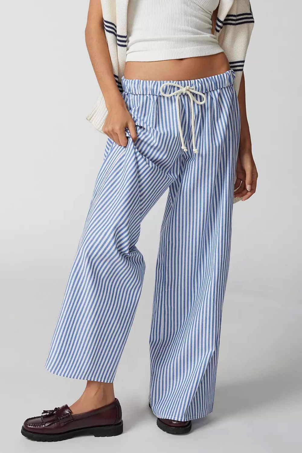 Drawstring striped wide leg pants, opaque.