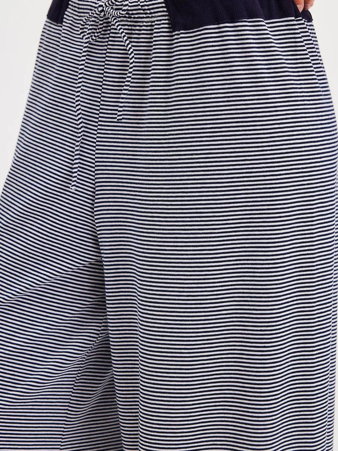 Drawstring striped wide leg pants.