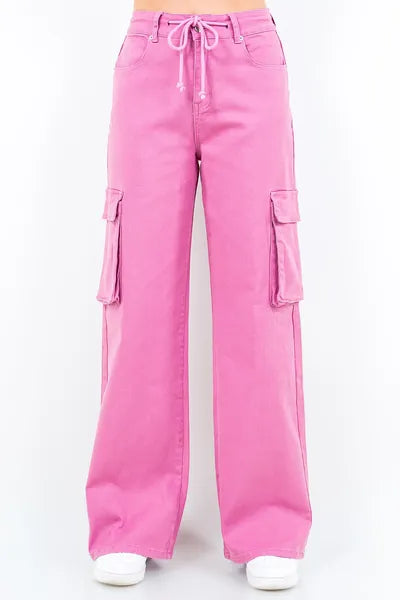 Drawstring wide leg cargo pants plus size with pockets, opaque.