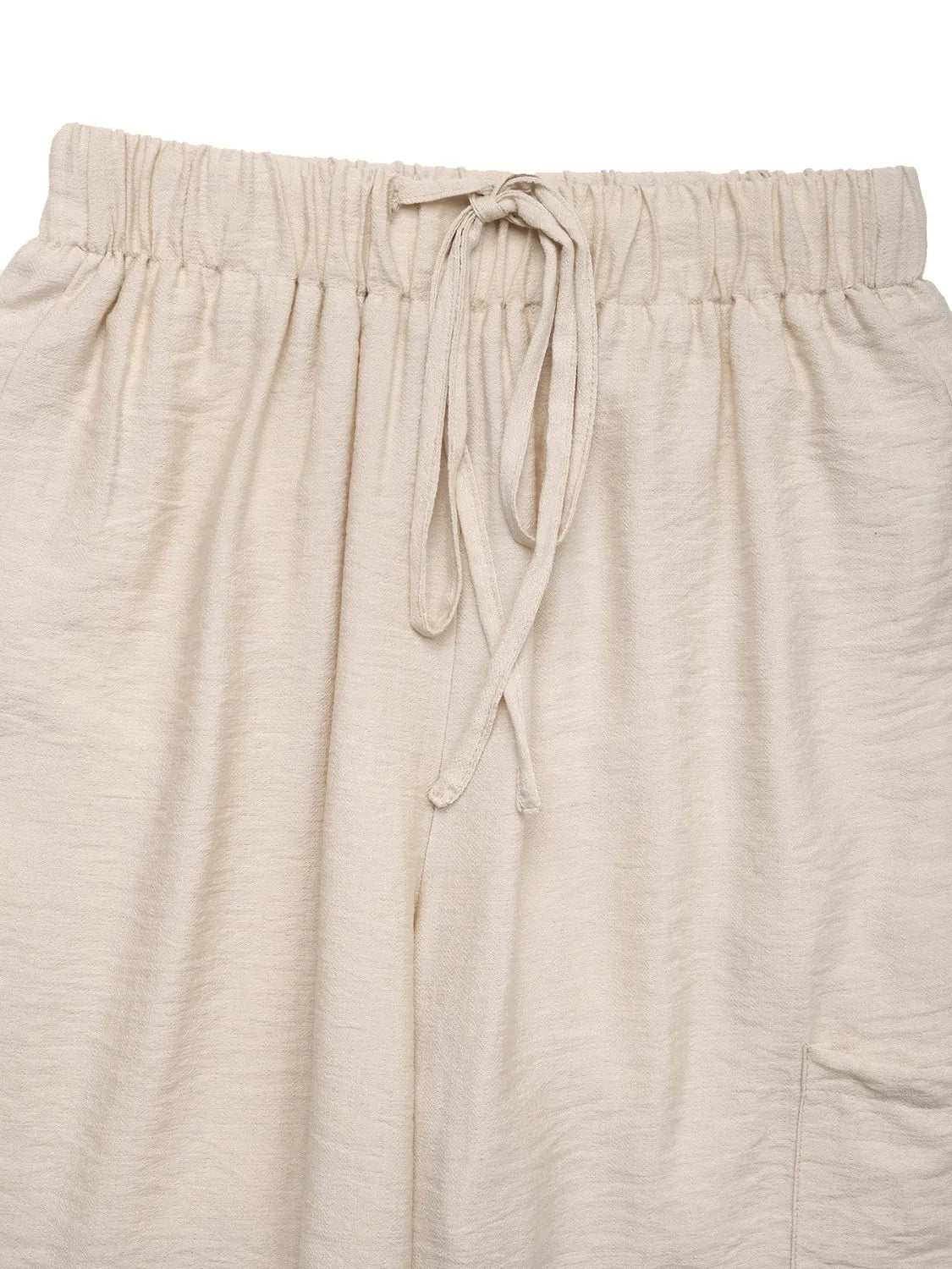 Drawstring wide leg pants with pockets.