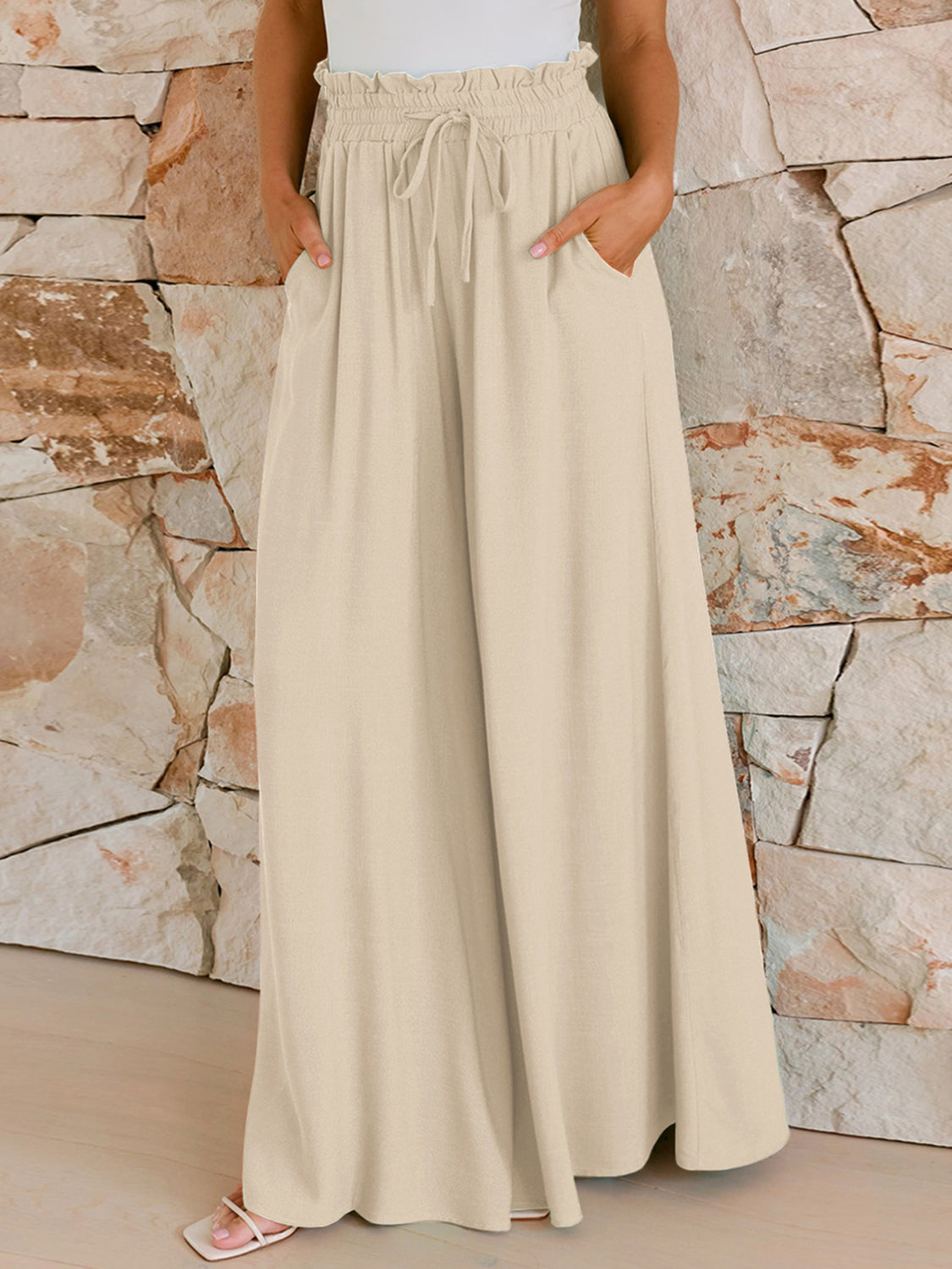 Drawstring wide leg pants with pockets, opaque.