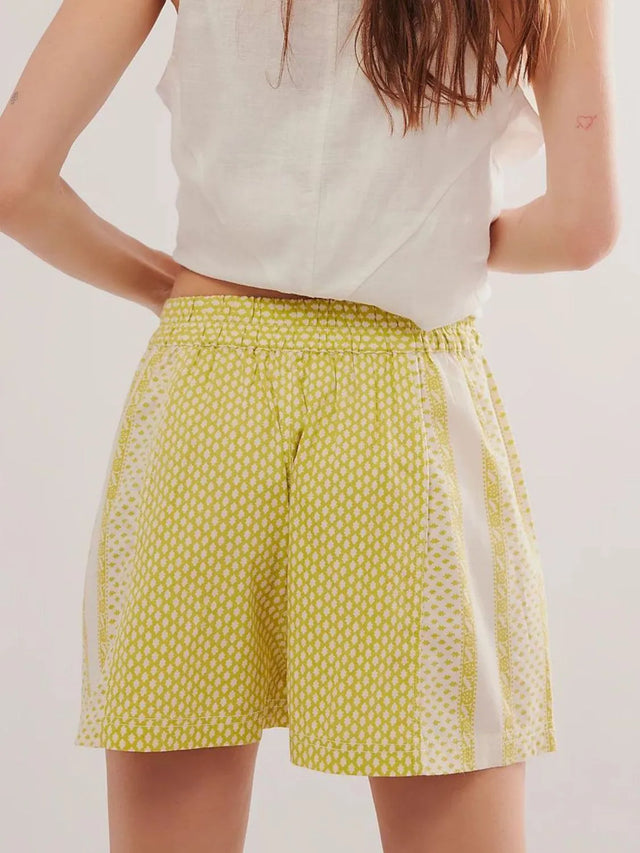 Elastic waist shorts with pockets.