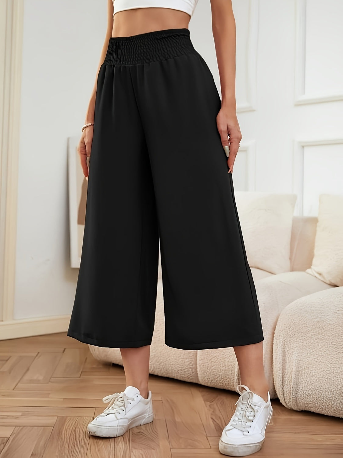 Elastic waist wide leg pants, opaque.
