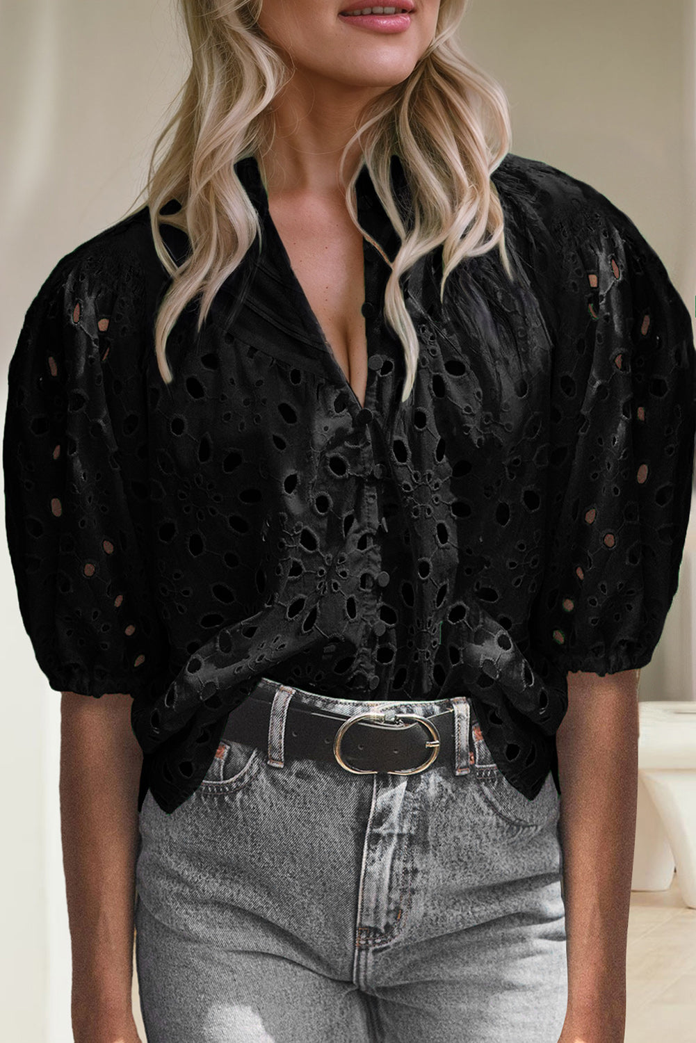 Eyelet button-up half sleeve blouse.