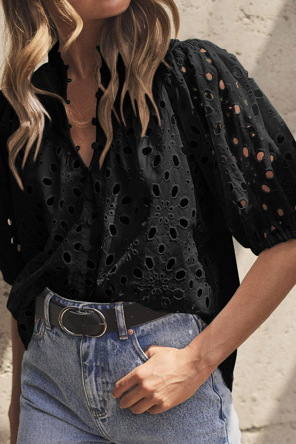 Eyelet button-up half sleeve blouse.