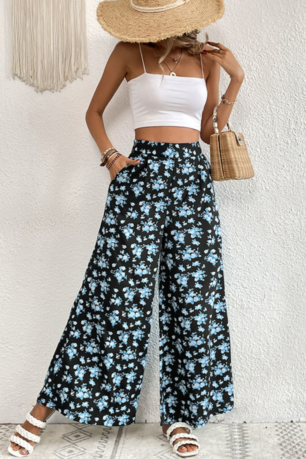 Floral pocket culottes, vacation casual style.