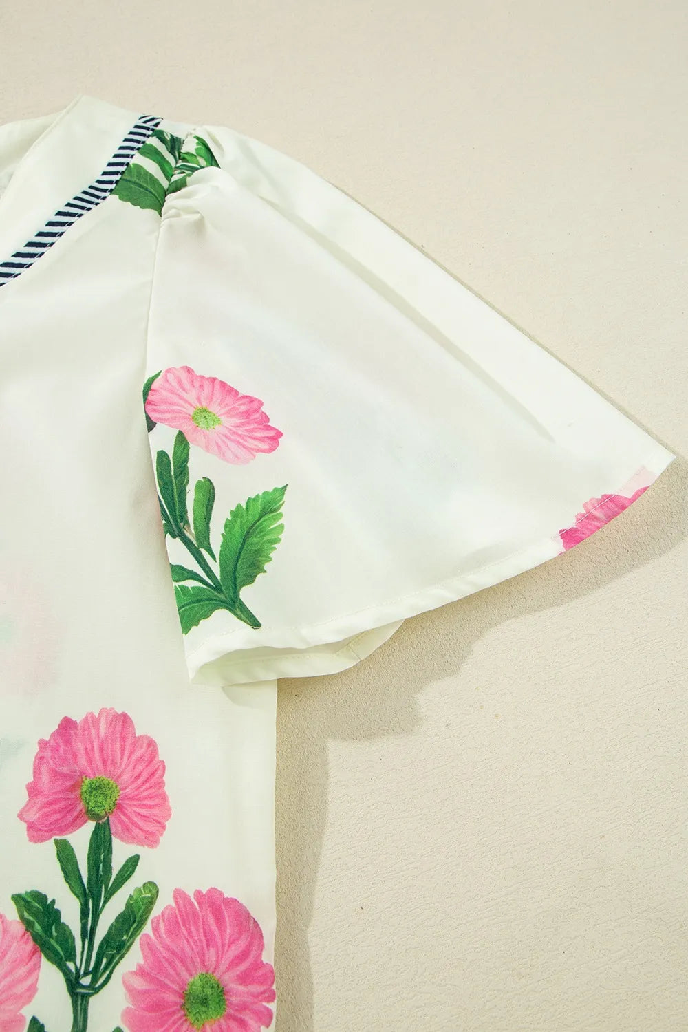 Floral Print Flutter Sleeve Summer Mini Dress.
