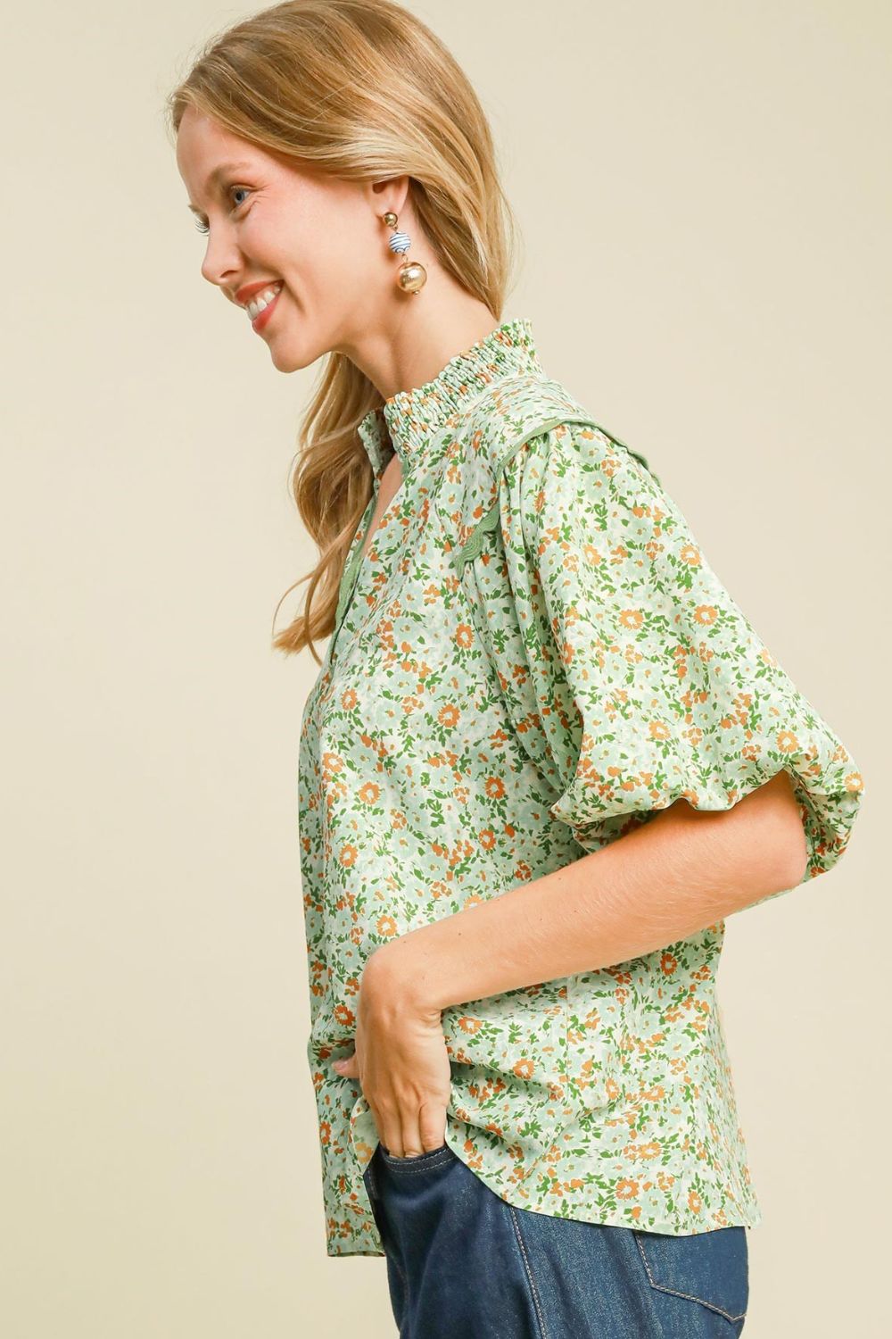 Umgee full size floral print puff sleeve top, plus size.