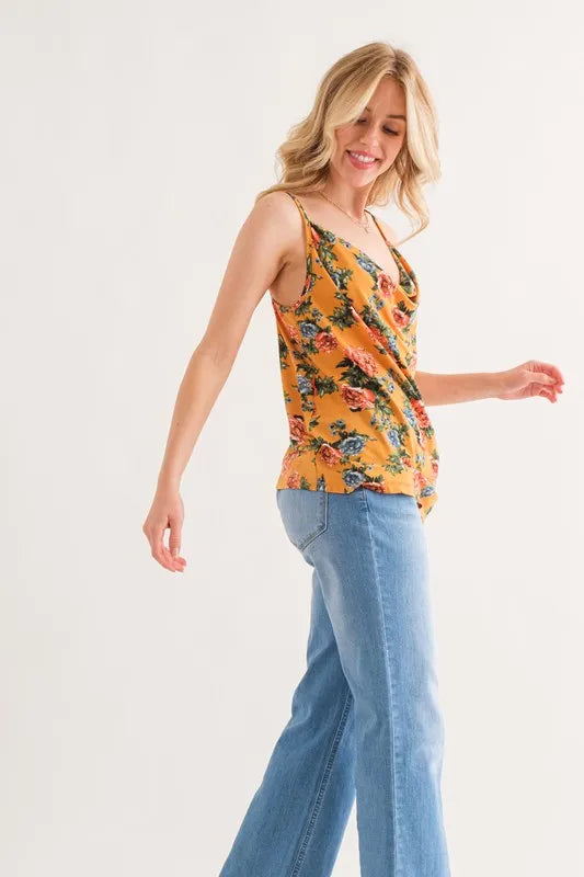 Floral printed casual tank top, slightly stretchy.