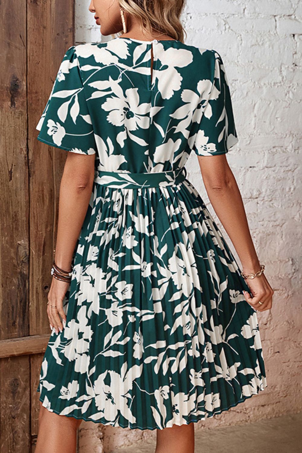 Perfee Floral Round Neck Tie Belt Pleated Dress.