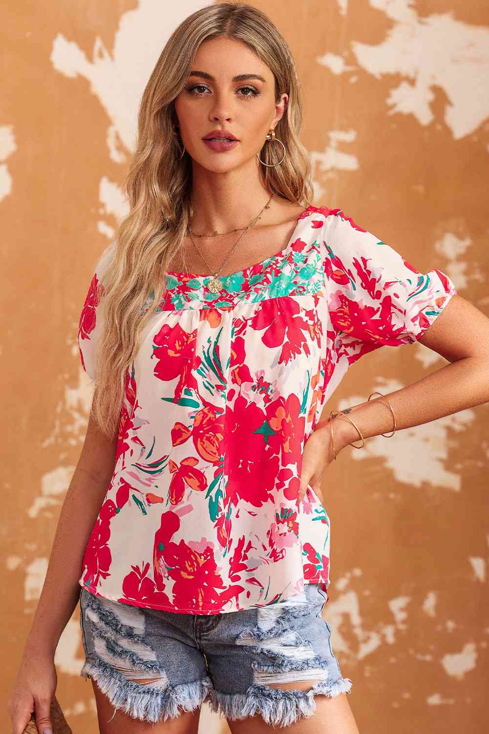 Floral tie back square neck blouse.