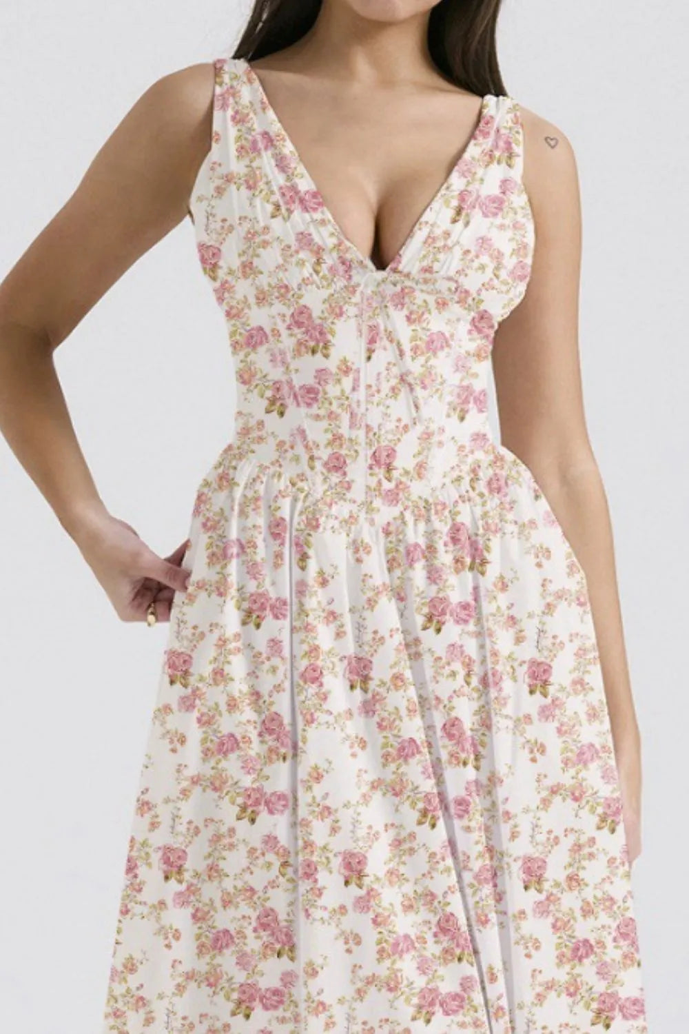 Floral V-Neck Sleeveless Midi Dress with Pockets.