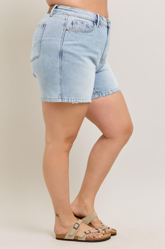 Plus size frayed hem high-rise denim shorts with pockets.
