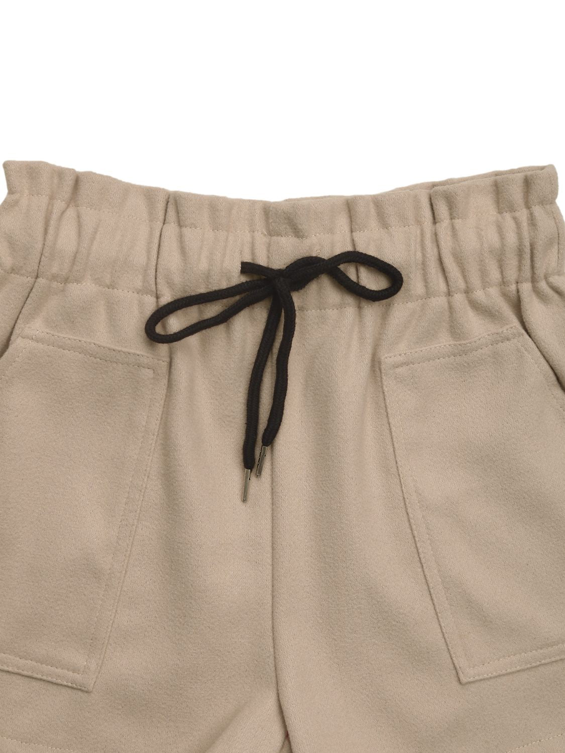 Frill drawstring shorts with pockets.