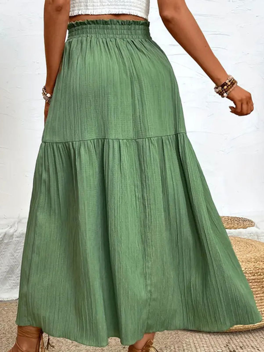Frill Slit Skirt.