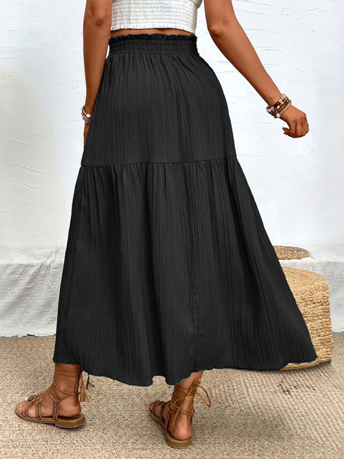 Frill Slit Skirt.