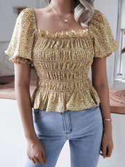 Frill smocked square neck short sleeve blouse.